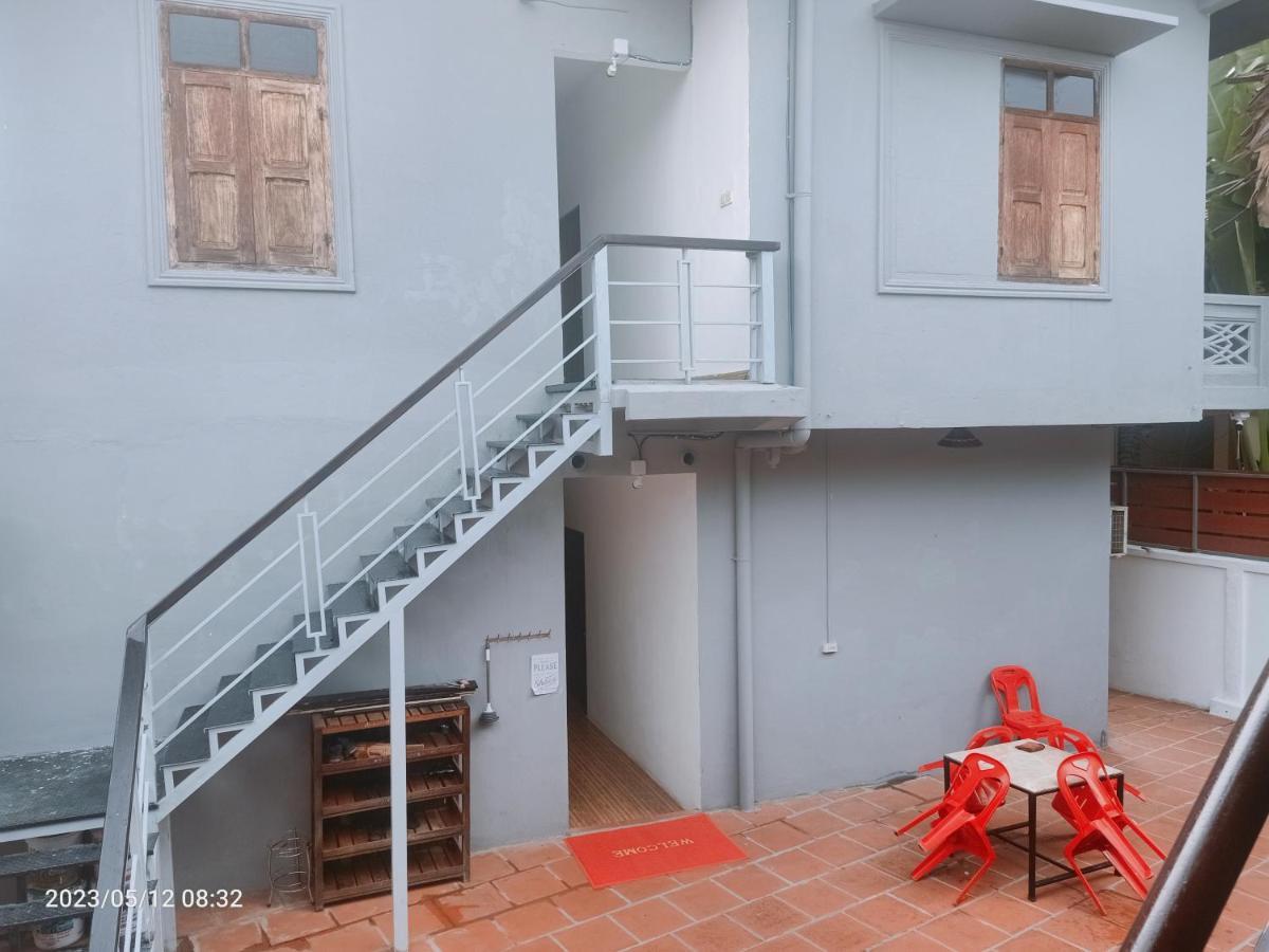 Aurora Backpackers Hostel Luang Prabang Exterior photo